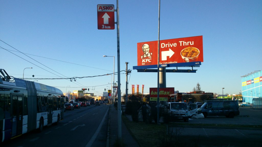 Billboard u silnice